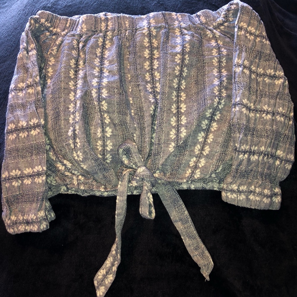 Off Shoulder Crop Top